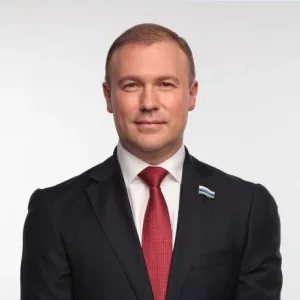 Евгений Старков