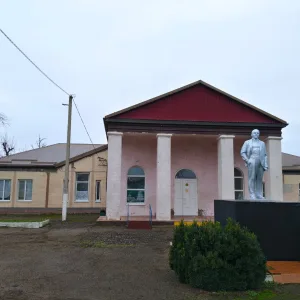 МКУК "КДЦ с. Новомихайловского КМО СК"